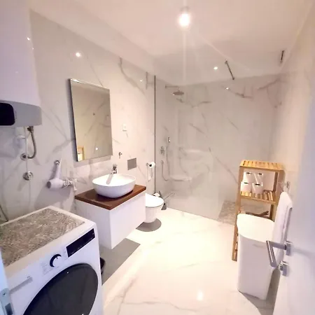 Appartamento Luxury Beachfront With Private Pool, *