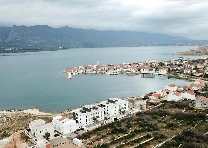 Luxury Beachfront With Private Pool, * Vinjerac