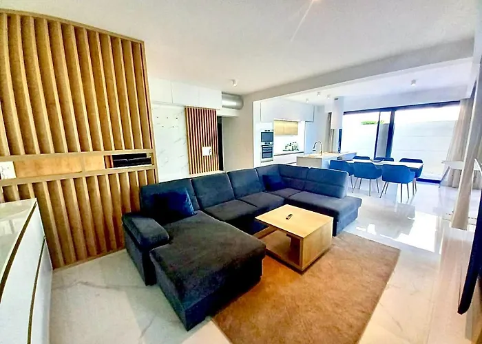 Luxury Beachfront With Private Pool, * Vinjerac